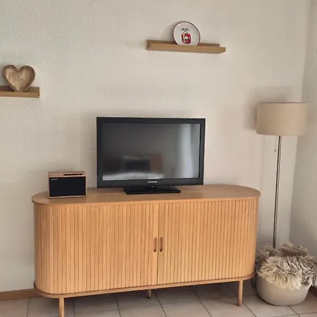 Summit & Spring - Apartment